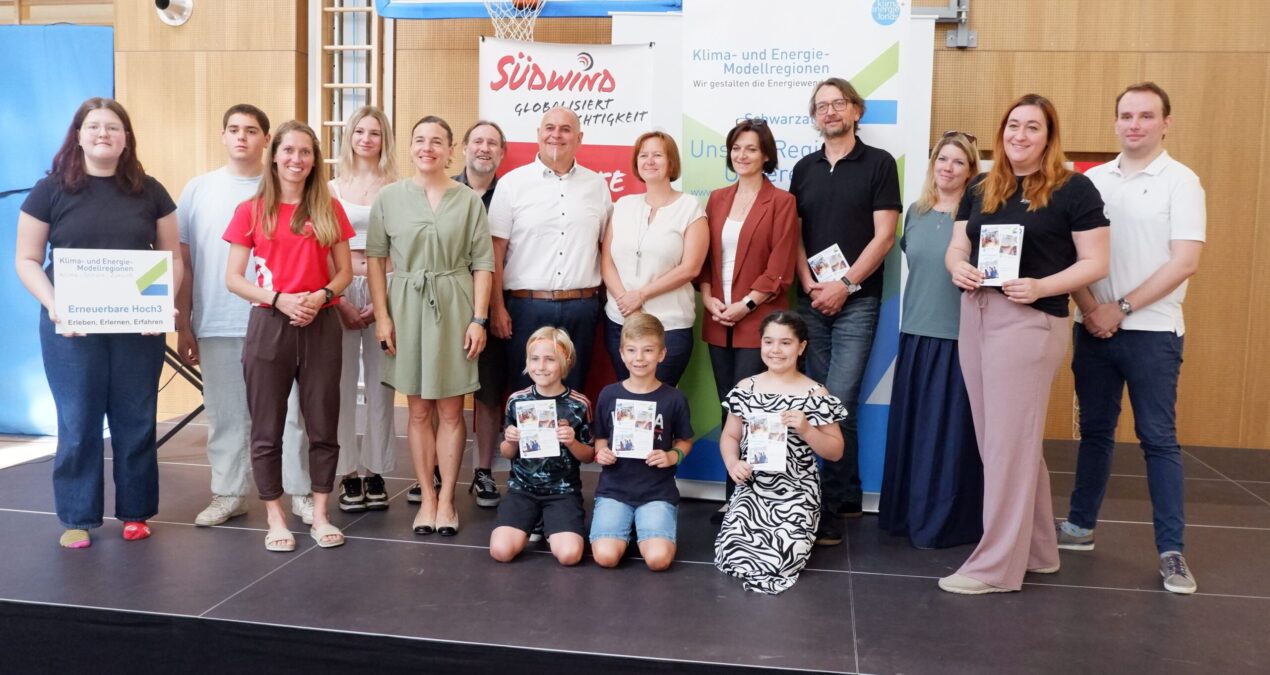 Erfolgreicher Abschluss des Klimaschulenprojekts „Erneuerbare Hoch3“